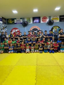 Atletas de Itaporã conquistam vaga para o Campeonato Brasileiro de kickboxing