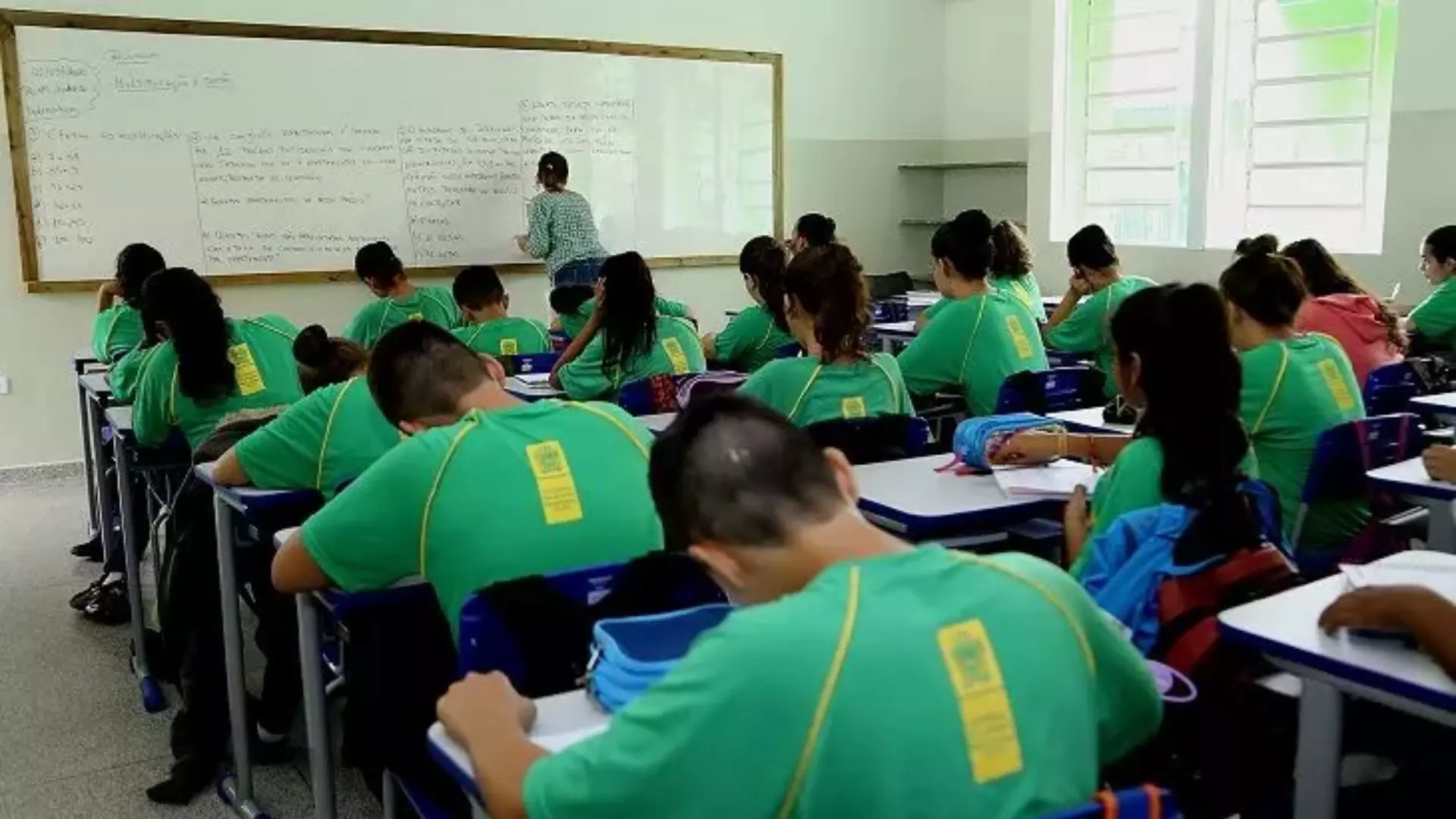 Filhos de mulheres vítimas de violência doméstica poderão ter preferência em troca de matrícula escolar em MS