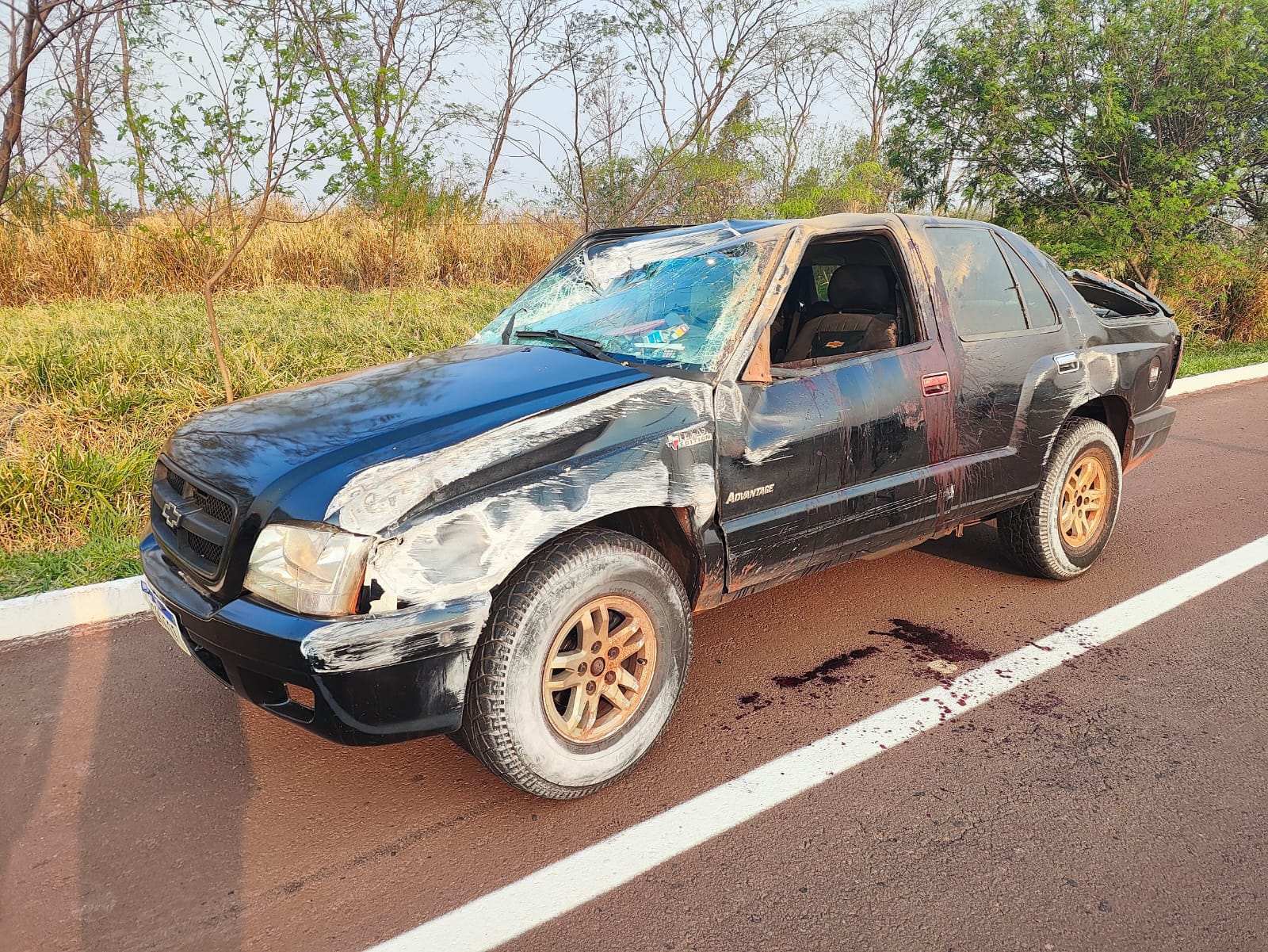 Itaporã: motorista que perdeu o controle da direção e deslizou em mureta é identificado