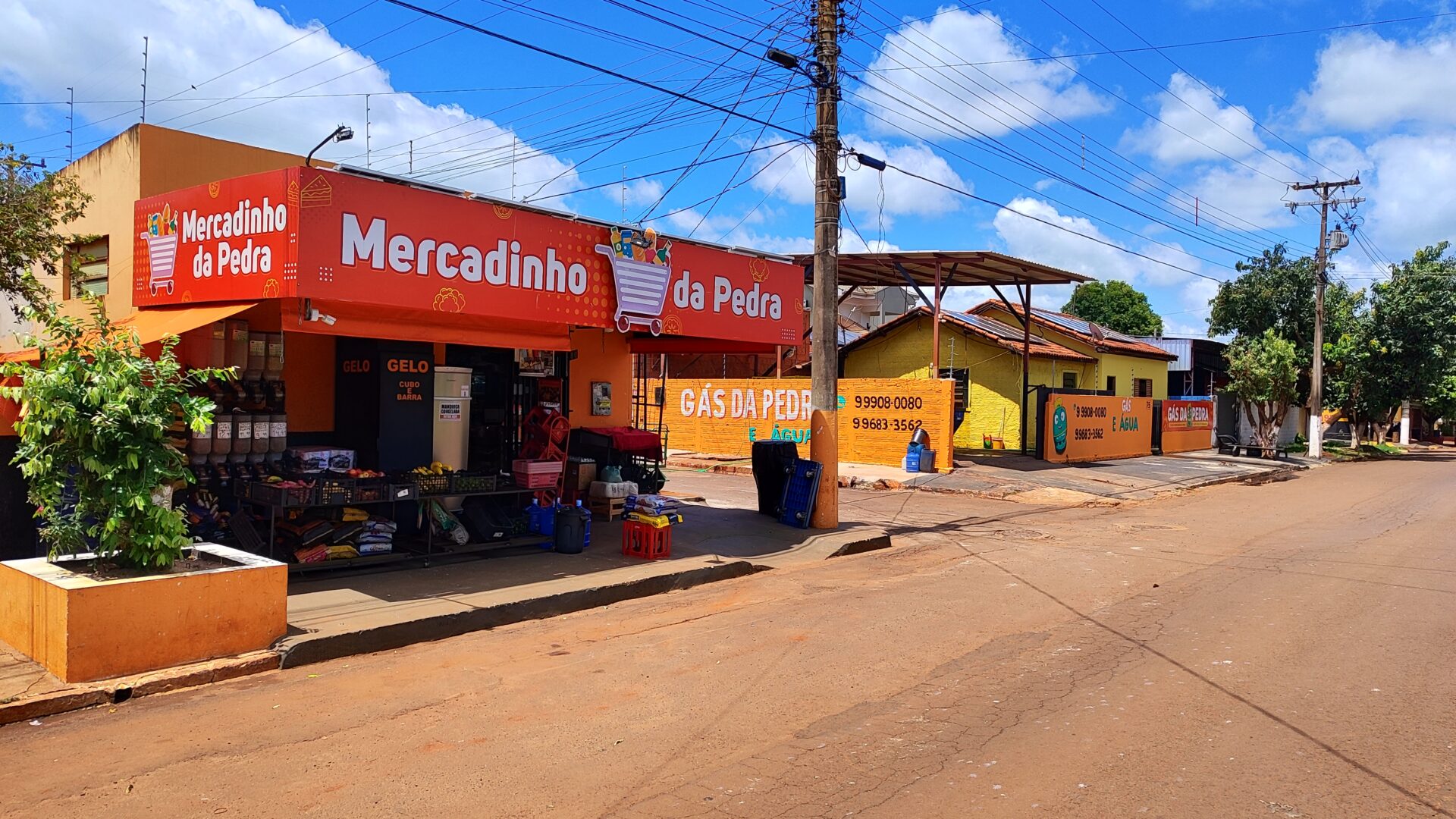 Agora no Mercadinho da Pedra você pode adquirir o Gás da Pedra ou água mineral