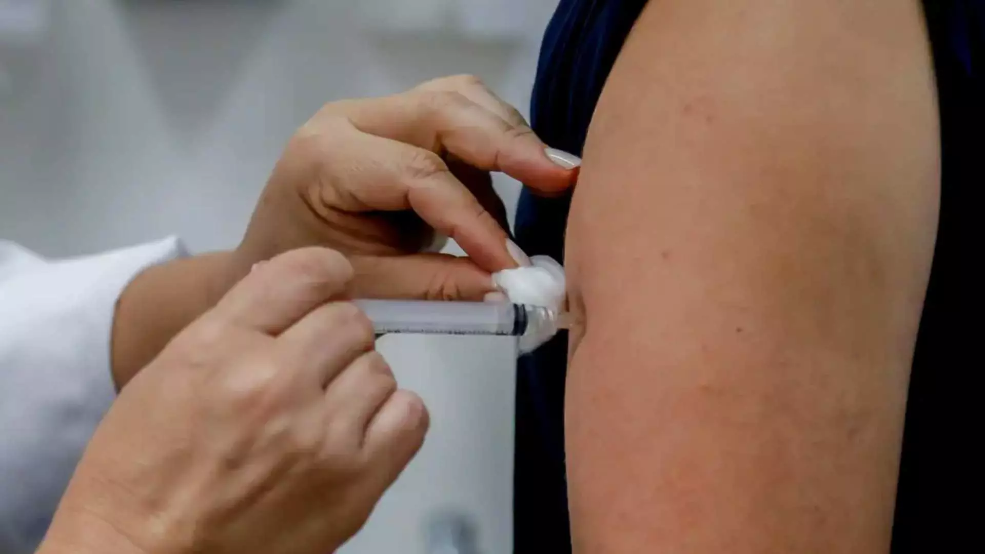 Vacina da gripe ficará disponível o ano todo para crianças, idosos e gestantes