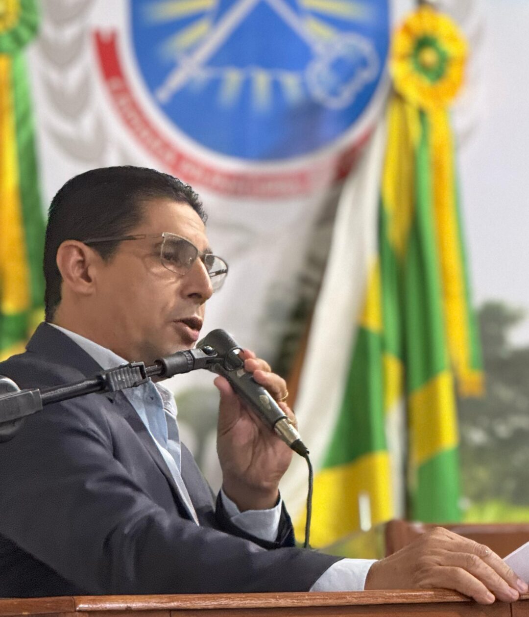 Reinaldo Pecini menciona projeto para proibir os depósitos de materiais de construção em áreas residenciais de Itaporã (vídeo)