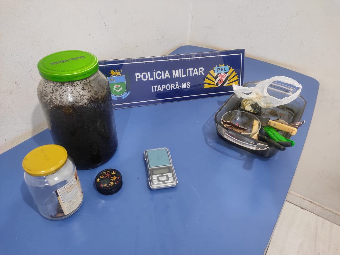 Homem é preso pela Polícia Militar de Itaporã por ameaça, tráfico de drogas e violência doméstica