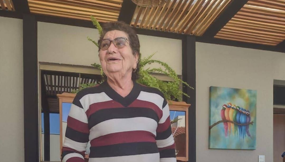 Noticiamos com pesar o falecimento da dona Antônia Santana