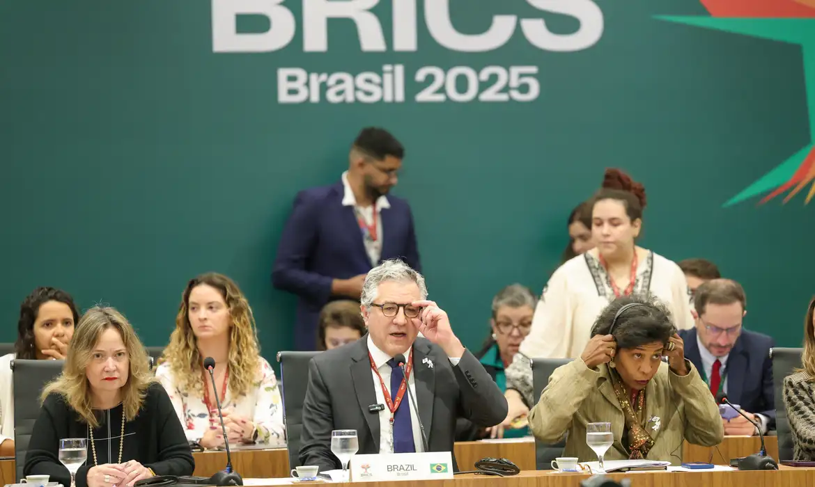 Brasil quer se consolidar como polo de vacinas com RNA mensageiro