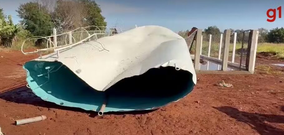 Caixa d’água com 30 mil litros despenca em aldeia e deixa 300 famílias desabastecidas em MS