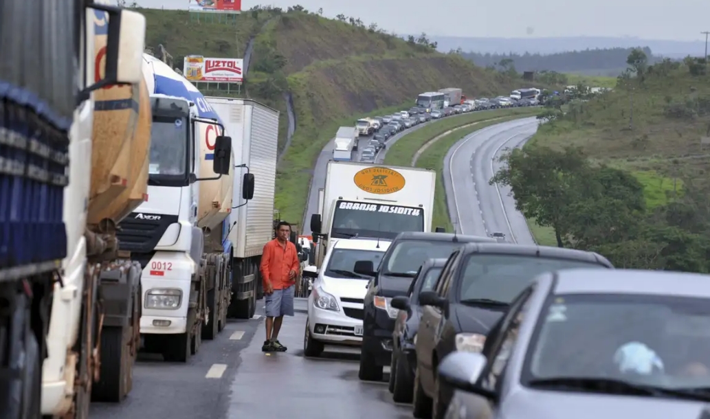 Justiça determina reativação imediata de radares nas rodovias brasileiras
