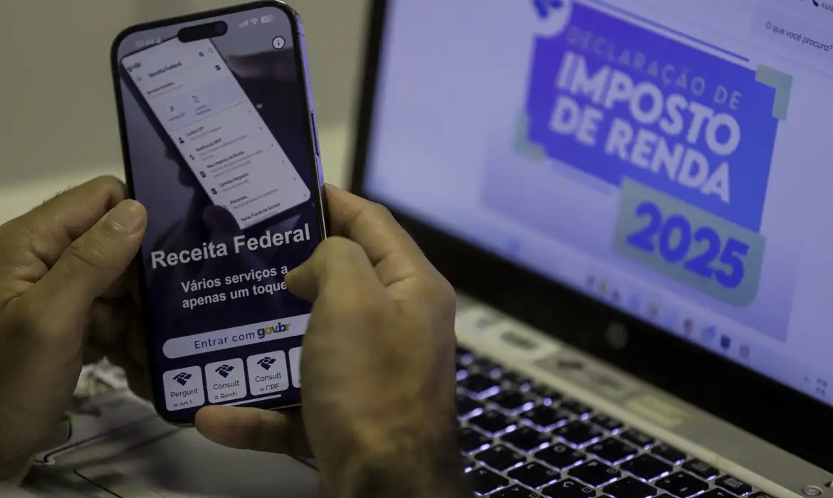 Receita paga nesta sexta-feira quarto lote de restituição do IR