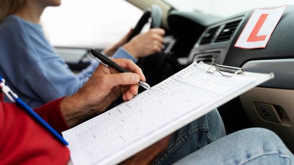 Detran-MS muda prova prática da CNH e elimina baliza do exame