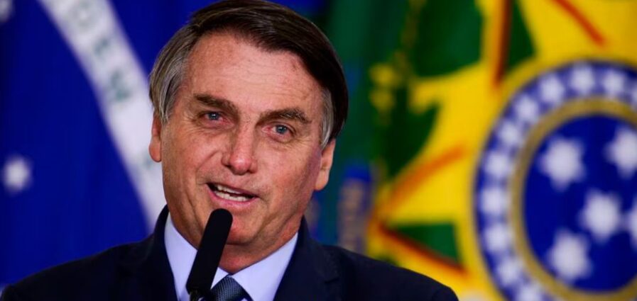 Moraes rejeita novo recurso e mantém condenação de Bolsonaro