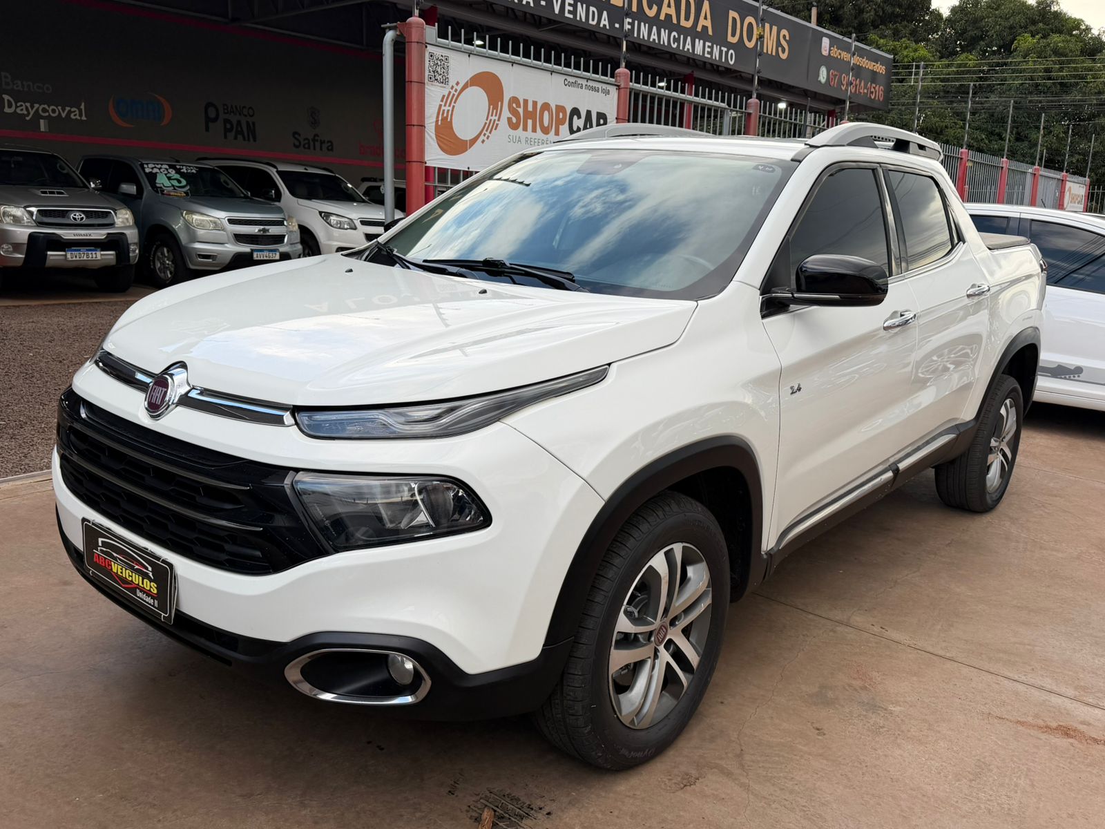 Vende-se estrada ano 2014, completa e Toro Volcano 2.4 flex