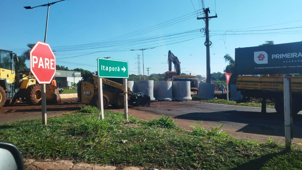 Anel Viário entre Dourados e Itaporã tem trecho parcialmente interditado na rotatória da Planacon