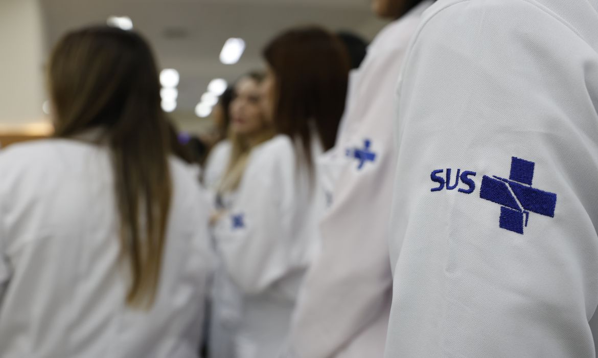 Candidatos a residência médica já podem se inscrever para o Enare 2026