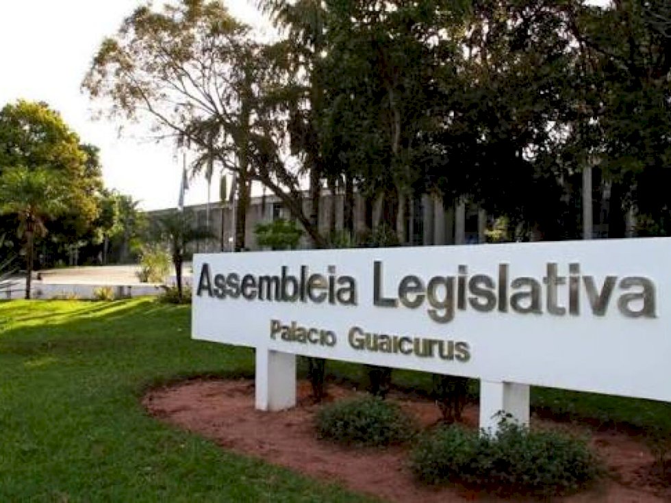 Assembleia volta hoje com vários projetos em pauta