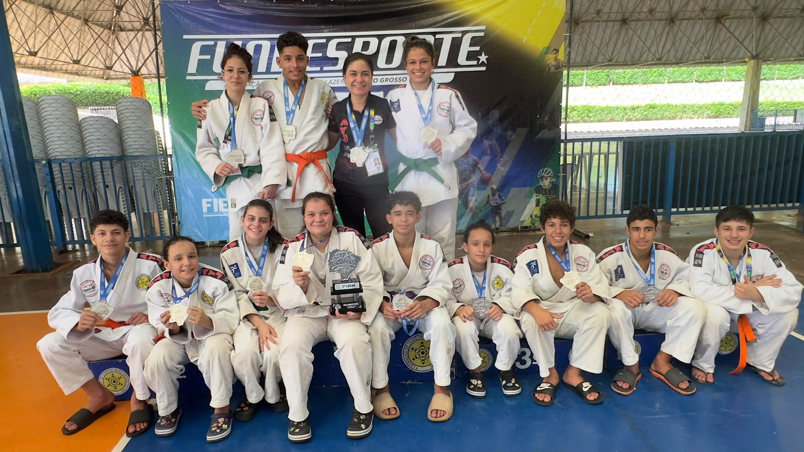 Judô de Itaporã conquista vice-campeonato geral nos Jogos Escolares de MS na categoria 14 a 16 anos