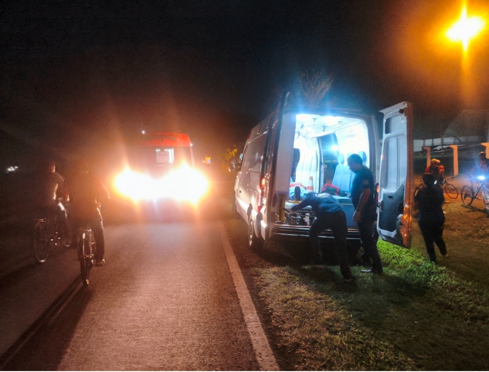 Motociclista perde controle ao tentar desviar de bicicleta e sofre acidente em Itaporã
