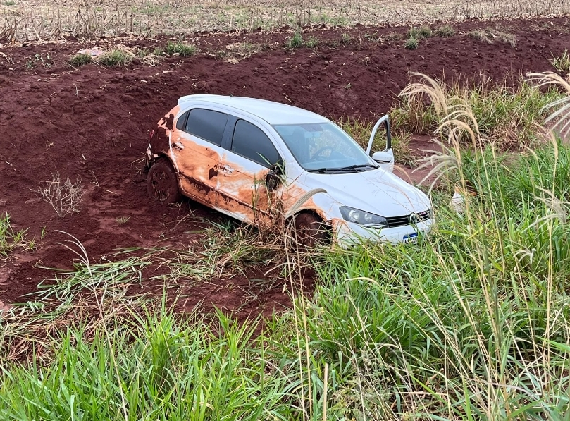 Acidente deixa carro danificado na rodovia entre Itaporã e Montese