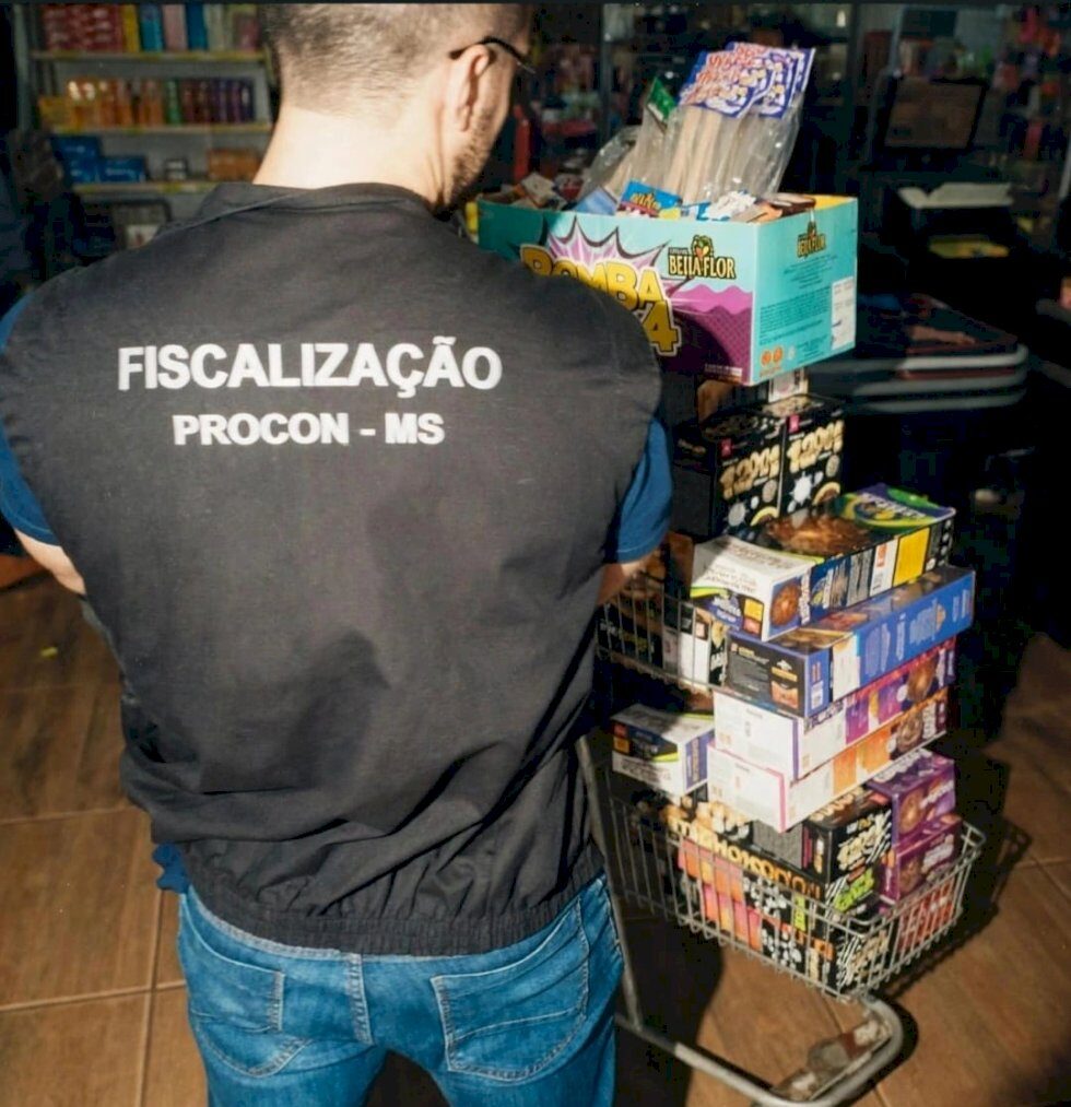 Fiscalização em Itaporã registra produtos vencidos, sem preços e problemas no atendimento prioritário
