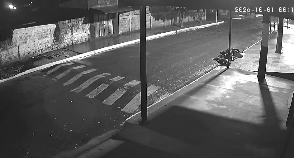 (Vídeo) Homem embriagado sofre acidente na madrugada desta quinta-feira em Itaporã